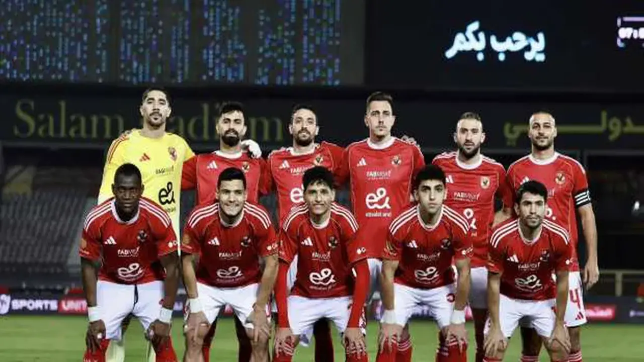 صفقة مفاجئة.. أحمد عيد يعود للأهلي يناير ورحيل إجباري لأشرف داري